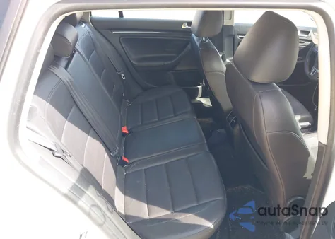 2014 Volkswagen Jetta Sportwagen 2.0L Tdi from USA, damaged, VIN 3VWPL7AJ5EM602416